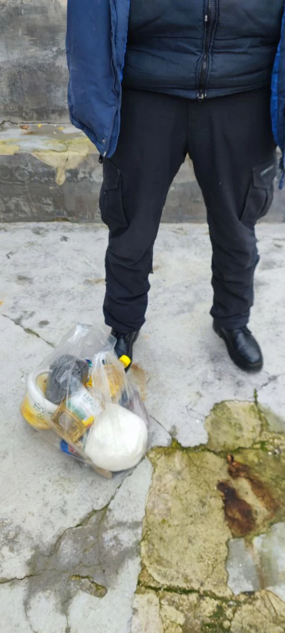 Adli ve kapağı Şam'da - Suriye ( Ocak 2025)